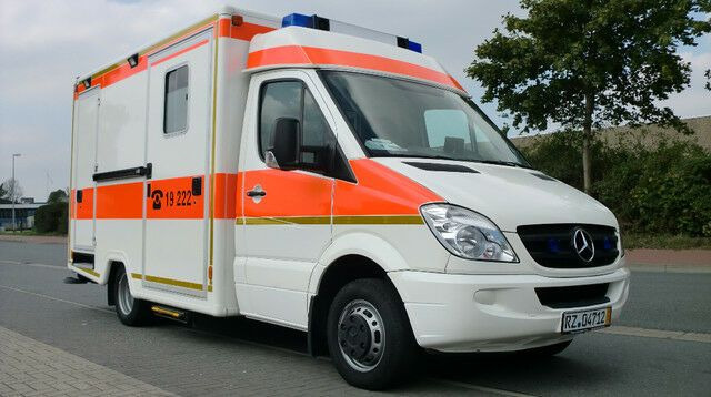 Mercedes-Benz Sprinter 516 WAS 12 Monate Garantie // Mercedes-Benz Sprinter 516 WAS 12 Monate Garantie // - Ambulance: afbeelding 2 Mercedes-Benz Sprinter 516 WAS 12 Monate Garantie // Mercedes-Benz Sprinter 516 WAS 12 Monate Garantie // - Ambulance: afbeelding 2