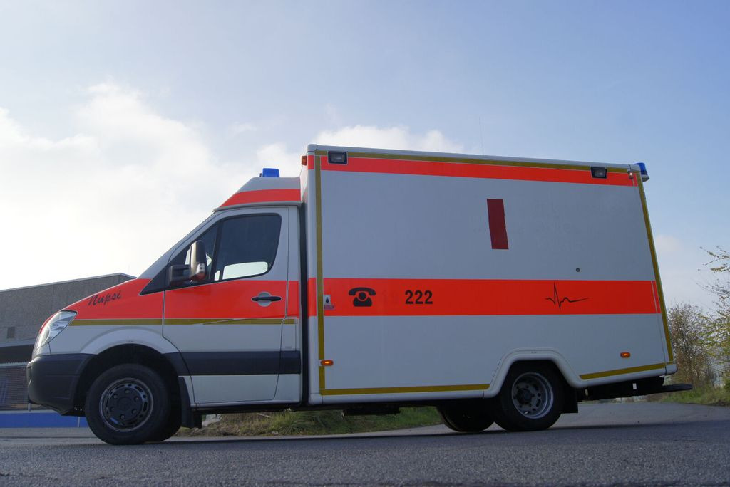 Mercedes-Benz Sprinter 516 WAS Mercedes-Benz Sprinter 516 WAS - Ambulance: afbeelding 5 Mercedes-Benz Sprinter 516 WAS Mercedes-Benz Sprinter 516 WAS - Ambulance: afbeelding 5