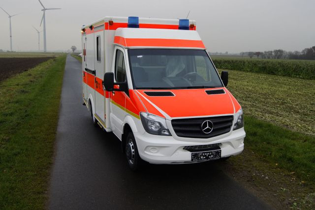 Mercedes-Benz Sprinter 516 // inkl. 1 Jahr Garantie Mercedes-Benz Sprinter 516 // inkl. 1 Jahr Garantie - Ambulance: afbeelding 2 Mercedes-Benz Sprinter 516 // inkl. 1 Jahr Garantie Mercedes-Benz Sprinter 516 // inkl. 1 Jahr Garantie - Ambulance: afbeelding 2