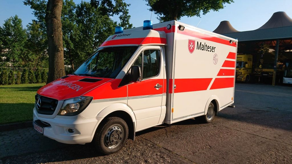 Mercedes-Benz Sprinter 519 / ATM 0km 4x on Stock Mercedes-Benz Sprinter 519 / ATM 0km 4x on Stock - Ambulance: afbeelding 1 Mercedes-Benz Sprinter 519 / ATM 0km 4x on Stock Mercedes-Benz Sprinter 519 / ATM 0km 4x on Stock - Ambulance: afbeelding 1