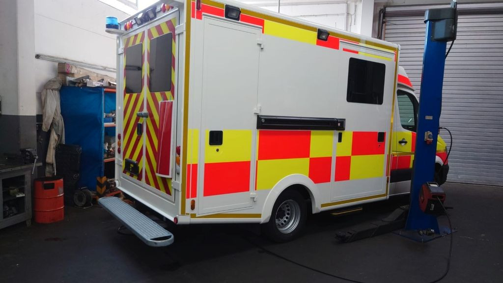 Mercedes-Benz Sprinter 519 / ATM 0km 4x on Stock Mercedes-Benz Sprinter 519 / ATM 0km 4x on Stock - Ambulance: afbeelding 2 Mercedes-Benz Sprinter 519 / ATM 0km 4x on Stock Mercedes-Benz Sprinter 519 / ATM 0km 4x on Stock - Ambulance: afbeelding 2