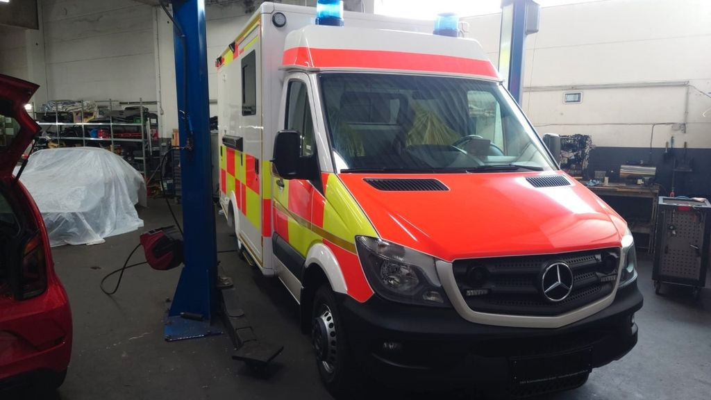 Mercedes-Benz Sprinter 519 / ATM 0km 4x on Stock Mercedes-Benz Sprinter 519 / ATM 0km 4x on Stock - Ambulance: afbeelding 3 Mercedes-Benz Sprinter 519 / ATM 0km 4x on Stock Mercedes-Benz Sprinter 519 / ATM 0km 4x on Stock - Ambulance: afbeelding 3