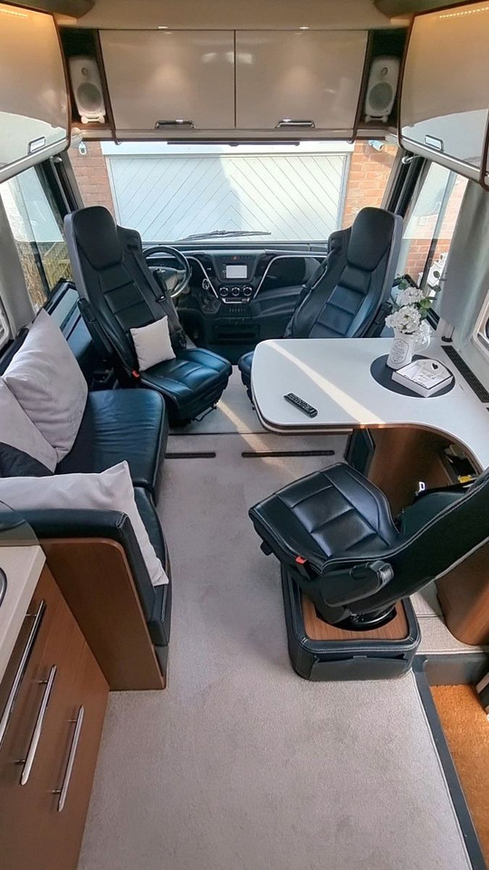 Niesmann + Bischoff Flair 880 BE - Integraal camper: afbeelding 3 Niesmann + Bischoff Flair 880 BE - Integraal camper: afbeelding 3