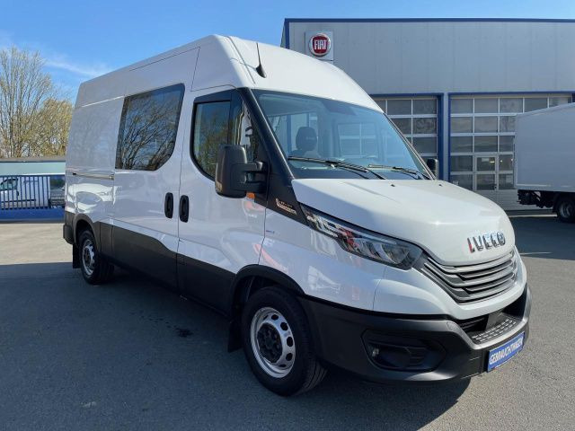 Iveco Daily 35S16A8 CRV MY22 Euro6 Klima AHK Navi ZV - Gesloten bestelwagen: afbeelding 2 Iveco Daily 35S16A8 CRV MY22 Euro6 Klima AHK Navi ZV - Gesloten bestelwagen: afbeelding 2