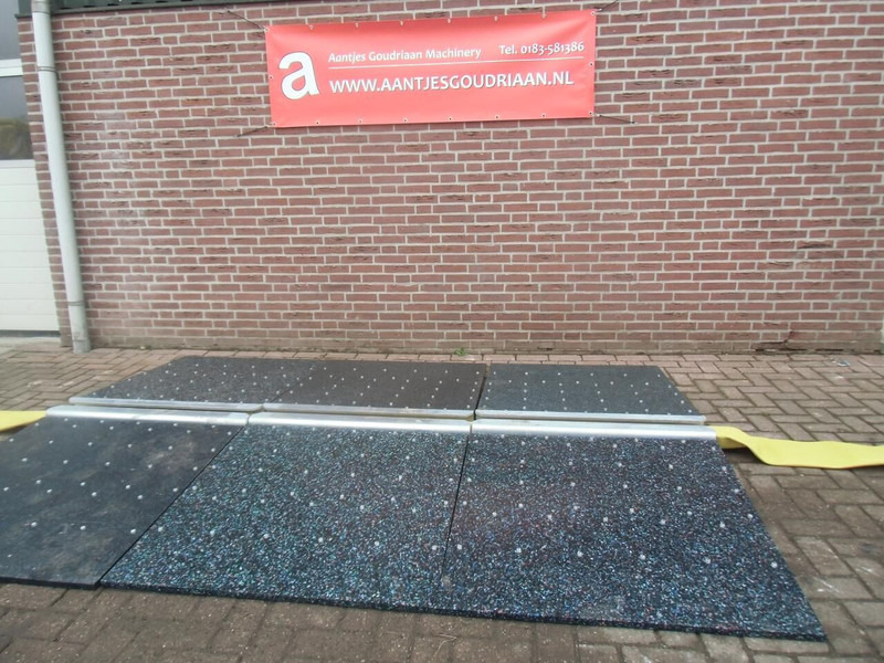 Onbekend Slangenbrug - Intern transport: afbeelding 4 Onbekend Slangenbrug - Intern transport: afbeelding 4