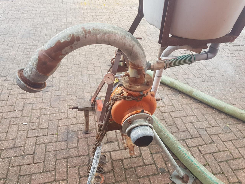 Landini waterpomp - Gebruikt - Water pomp: afbeelding 4 Landini waterpomp - Gebruikt - Water pomp: afbeelding 4