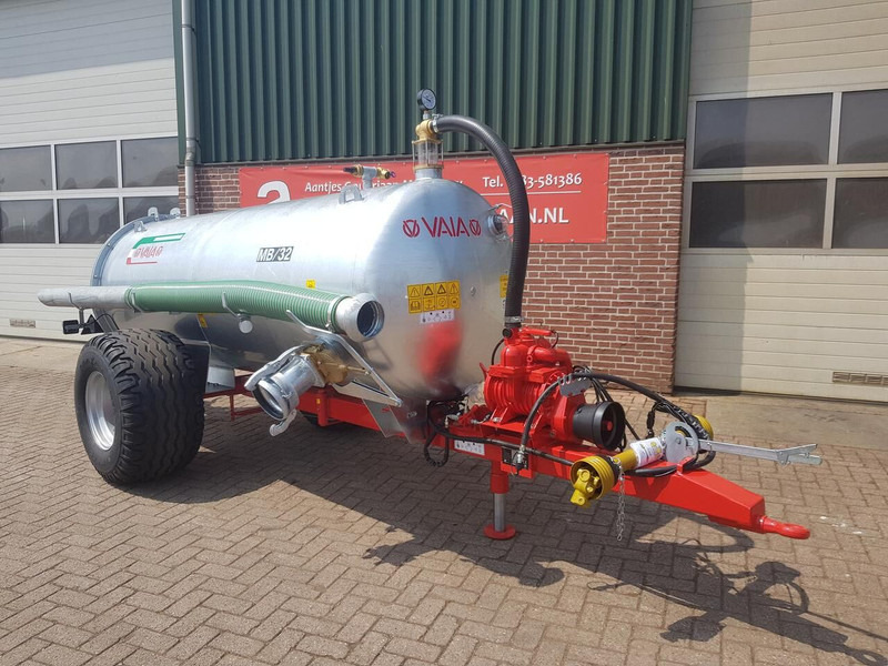 MB 32 Water tank - Tank aanhanger: afbeelding 2 MB 32 Water tank - Tank aanhanger: afbeelding 2