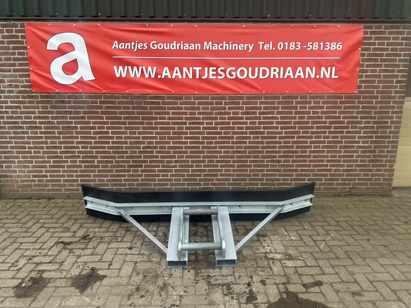 Rubber schuif met S60 aansluiting - Nieuw - Grondbewerking toebehoor: afbeelding 1 Rubber schuif met S60 aansluiting - Nieuw - Grondbewerking toebehoor: afbeelding 1