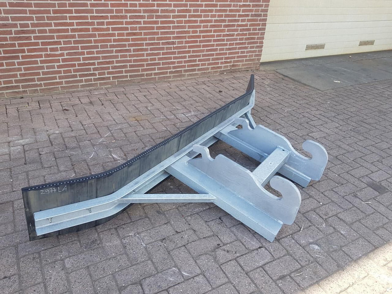 Rubberschuif /modderschuif CW 2/3 - Grondbewerking toebehoor: afbeelding 3 Rubberschuif /modderschuif CW 2/3 - Grondbewerking toebehoor: afbeelding 3