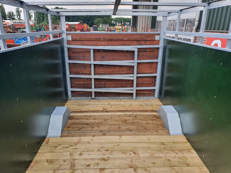 Veewagen voor 6 a 7 koeien - Landbouwaanhanger: afbeelding 5 Veewagen voor 6 a 7 koeien - Landbouwaanhanger: afbeelding 5