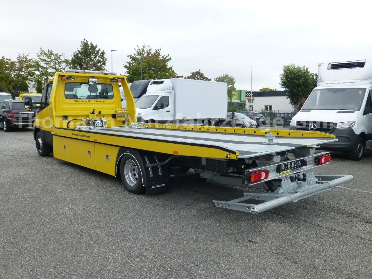 Iveco DAILY 72C18 Schiebeplateu Luftfed Navi Hubbrille - Bergingsvoertuig: afbeelding 5 Iveco DAILY 72C18 Schiebeplateu Luftfed Navi Hubbrille - Bergingsvoertuig: afbeelding 5