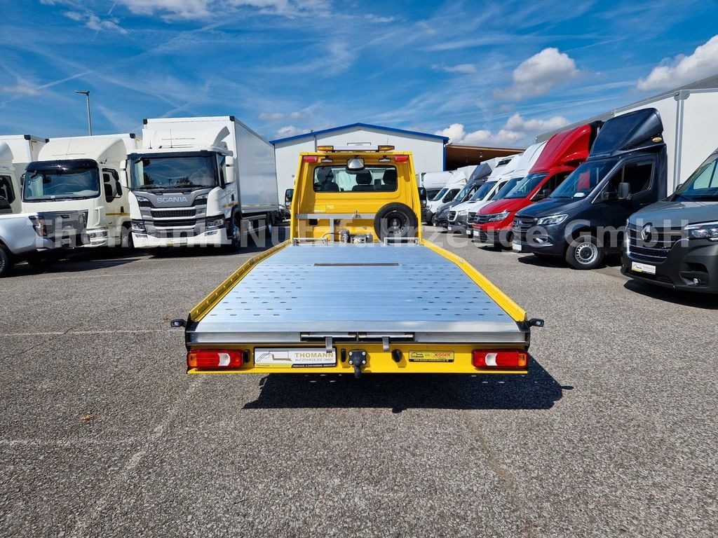 Iveco Daily 35S18 Autotransporter Aut. Luftfed. NAVI Iveco Daily 35S18 Autotransporter Aut. Luftfed. NAVI - Bergingsvoertuig: afbeelding 5 Iveco Daily 35S18 Autotransporter Aut. Luftfed. NAVI Iveco Daily 35S18 Autotransporter Aut. Luftfed. NAVI - Bergingsvoertuig: afbeelding 5