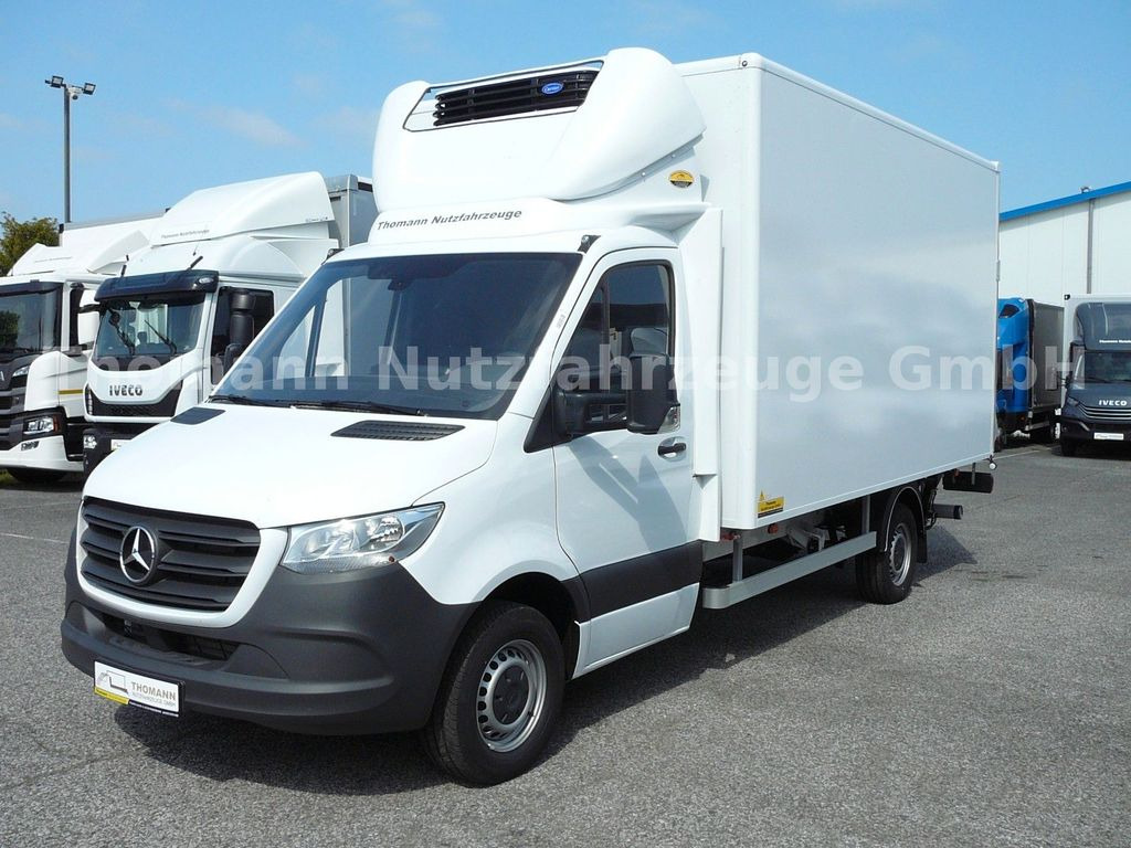 Mercedes-Benz Sprinter 317 CDI Kühlkoffer LBW Xarios 300 GH Mercedes-Benz Sprinter 317 CDI Kühlkoffer LBW Xarios 300 GH - Koelwagen: afbeelding 2 Mercedes-Benz Sprinter 317 CDI Kühlkoffer LBW Xarios 300 GH Mercedes-Benz Sprinter 317 CDI Kühlkoffer LBW Xarios 300 GH - Koelwagen: afbeelding 2