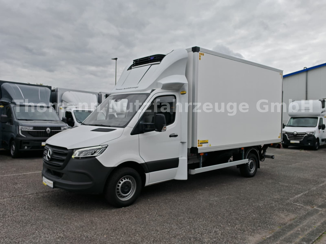 Mercedes-Benz Sprinter 319 CDI Kühlkoffer Xarios 300 LBW - Koelwagen: afbeelding 2 Mercedes-Benz Sprinter 319 CDI Kühlkoffer Xarios 300 LBW - Koelwagen: afbeelding 2