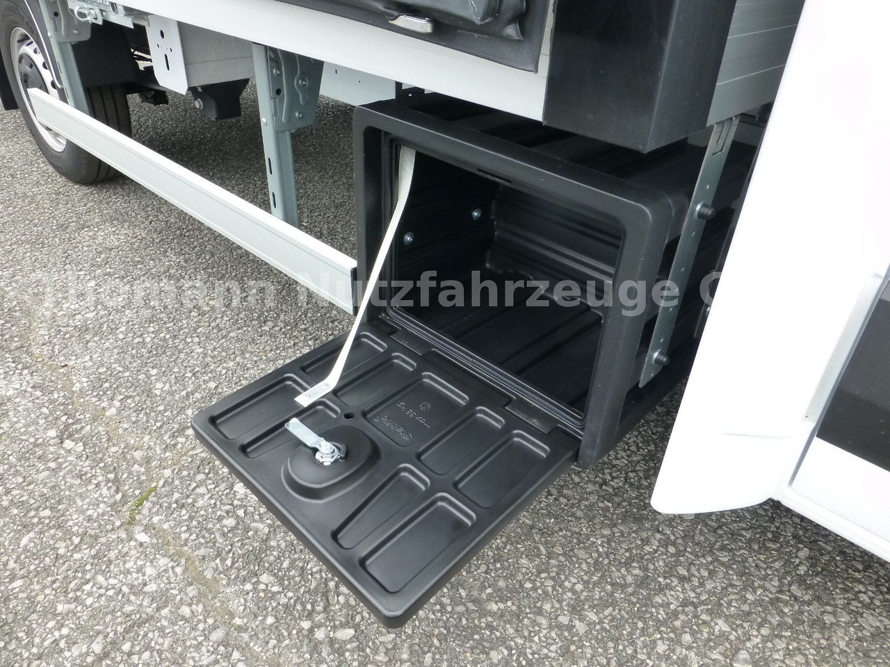 Bestelwagen gesloten laadbak Renault NEW Master 2025 Koffer mit BÄR Ladebordwand: afbeelding 17 Bestelwagen gesloten laadbak Renault NEW Master 2025 Koffer mit BÄR Ladebordwand: afbeelding 17