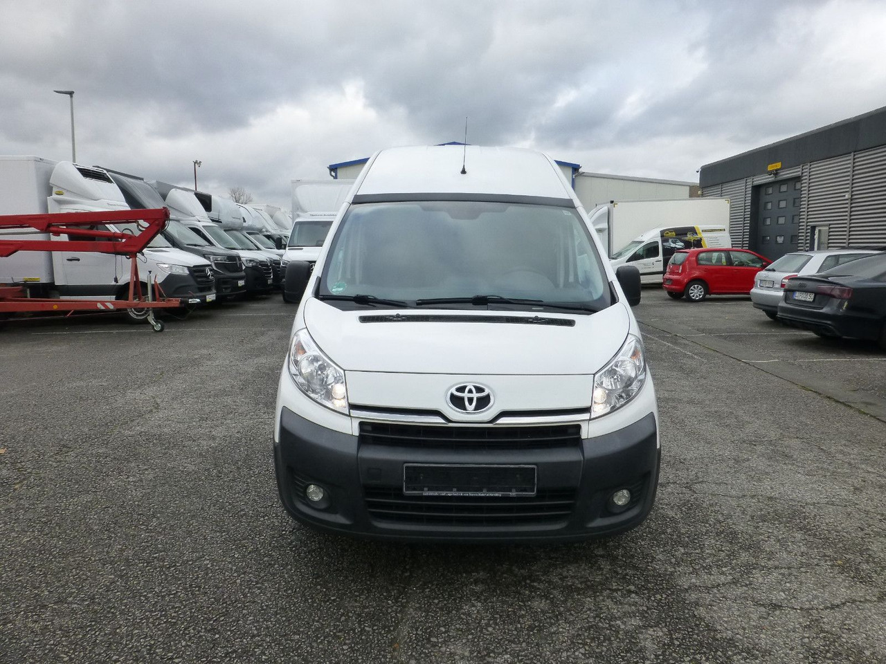 Toyota PROACE 2.0d L2H2 Klima Standheizung - Kleine bestelwagen: afbeelding 3 Toyota PROACE 2.0d L2H2 Klima Standheizung - Kleine bestelwagen: afbeelding 3