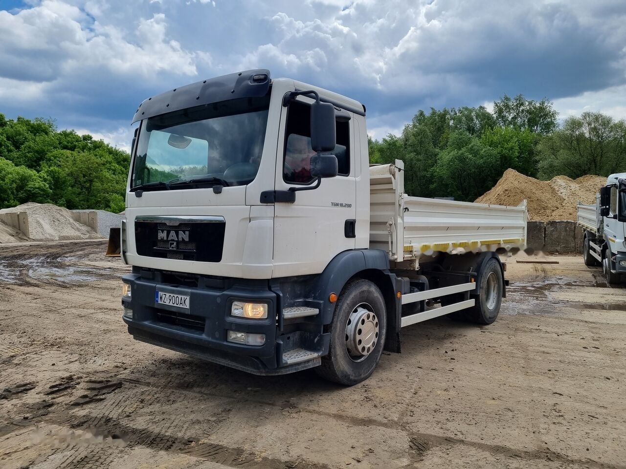 MAN TGM 18.290 - Kipper vrachtwagen: afbeelding 2 MAN TGM 18.290 - Kipper vrachtwagen: afbeelding 2