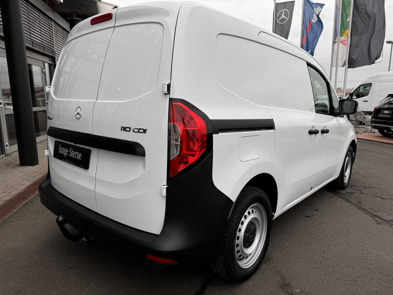 Mercedes-Benz Citan 110 CDI Klima Kamera MBUX SHZ Tempomat AHK - Andere machine: afbeelding 4 Mercedes-Benz Citan 110 CDI Klima Kamera MBUX SHZ Tempomat AHK - Andere machine: afbeelding 4