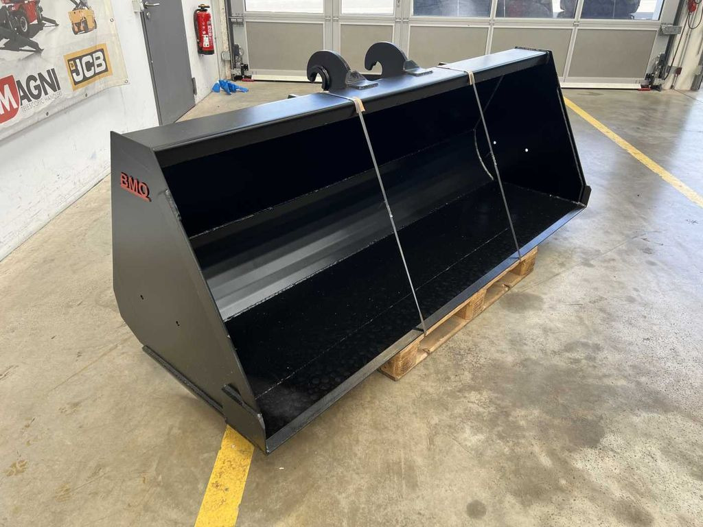 BMO Erdschaufel / Schaufel / Magni / 2.500 / NEU BMO Erdschaufel / Schaufel / Magni / 2.500 / NEU - Graafbak voor Bouwmachine: afbeelding 5 BMO Erdschaufel / Schaufel / Magni / 2.500 / NEU BMO Erdschaufel / Schaufel / Magni / 2.500 / NEU - Graafbak voor Bouwmachine: afbeelding 5