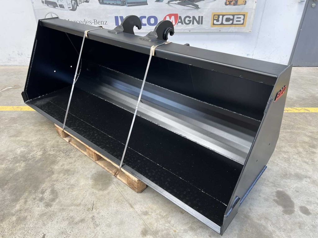 BMO Erdschaufel / Schaufel / Magni / 2.500 / NEU BMO Erdschaufel / Schaufel / Magni / 2.500 / NEU - Graafbak voor Bouwmachine: afbeelding 3 BMO Erdschaufel / Schaufel / Magni / 2.500 / NEU BMO Erdschaufel / Schaufel / Magni / 2.500 / NEU - Graafbak voor Bouwmachine: afbeelding 3