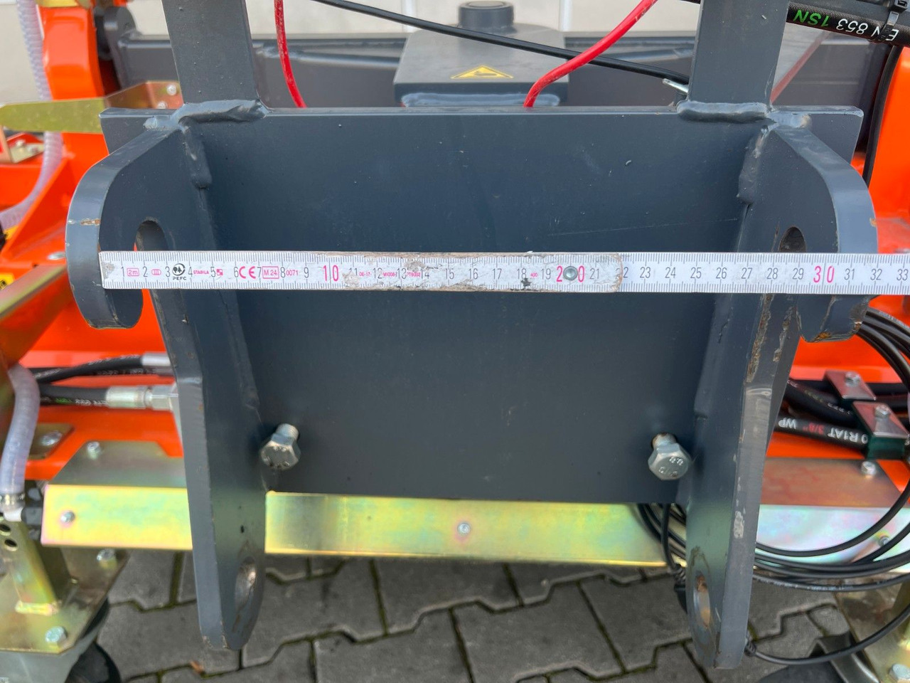 Leasing Bema 20 BK Kehrmaschine / Kramer 5040 / 2023 Bema 20 BK Kehrmaschine / Kramer 5040 / 2023: afbeelding 13 Leasing Bema 20 BK Kehrmaschine / Kramer 5040 / 2023 Bema 20 BK Kehrmaschine / Kramer 5040 / 2023: afbeelding 13