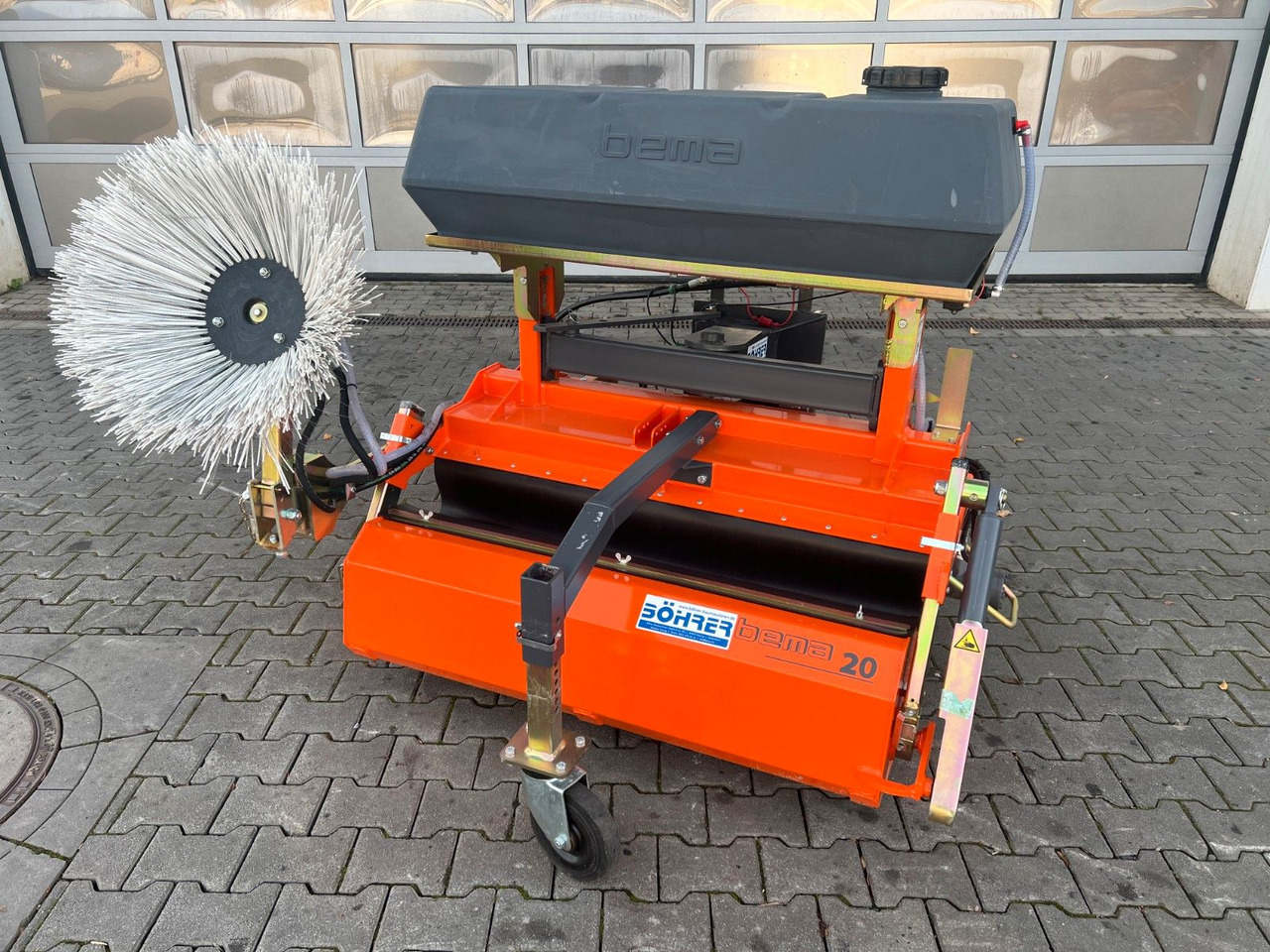 Bema 20 BK Kehrmaschine / Kramer 5040 / 2023 - Veeg: afbeelding 3 Bema 20 BK Kehrmaschine / Kramer 5040 / 2023 - Veeg: afbeelding 3