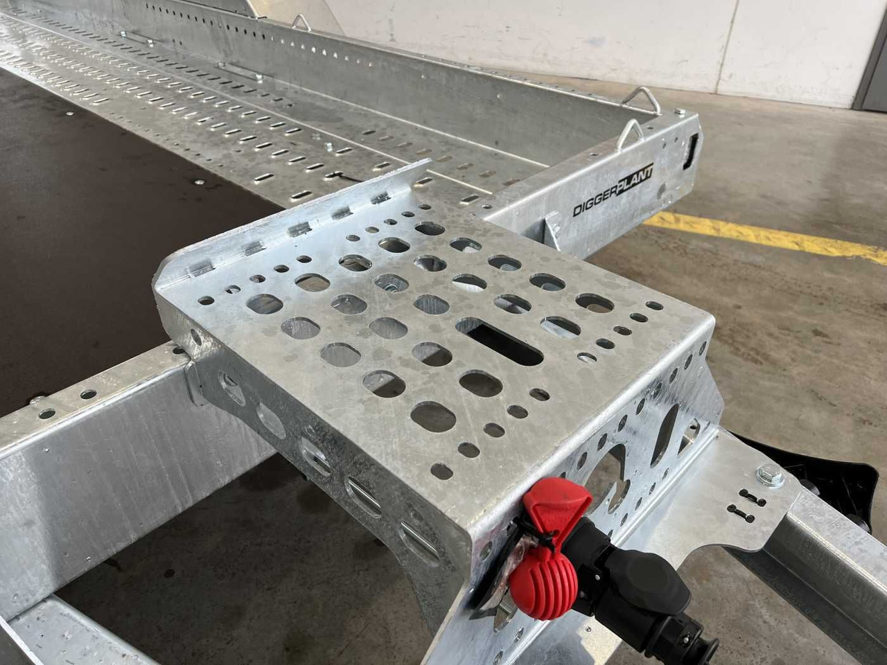 Brian James Cargo Digger Plant 2 / Länge 3.700mm / 3.500kg - Dieplader aanhangwagen: afbeelding 5 Brian James Cargo Digger Plant 2 / Länge 3.700mm / 3.500kg - Dieplader aanhangwagen: afbeelding 5