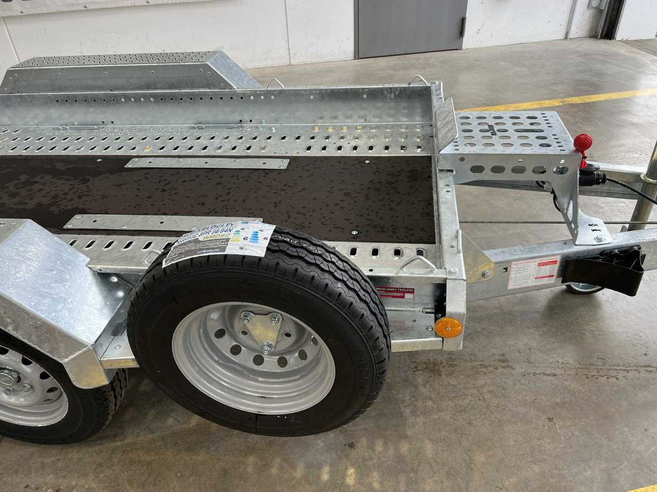 Brian James Cargo Digger Plant 2 / Länge 3.700mm / 3.500kg - Dieplader aanhangwagen: afbeelding 4 Brian James Cargo Digger Plant 2 / Länge 3.700mm / 3.500kg - Dieplader aanhangwagen: afbeelding 4