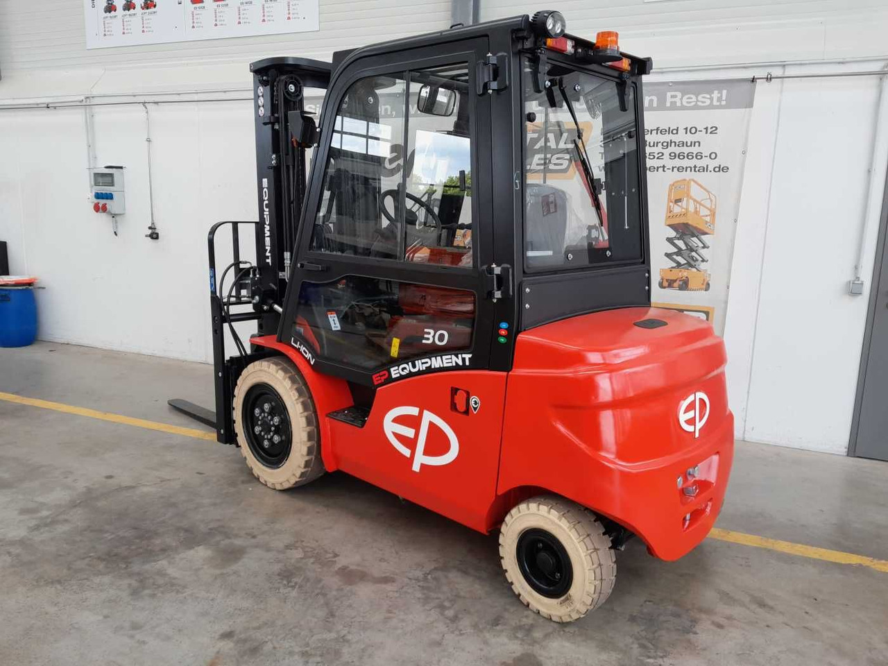 EP Equipment EFL303 / 3,0T / Triplex: 4,80m / SS - Elektrische heftruck: afbeelding 3 EP Equipment EFL303 / 3,0T / Triplex: 4,80m / SS - Elektrische heftruck: afbeelding 3