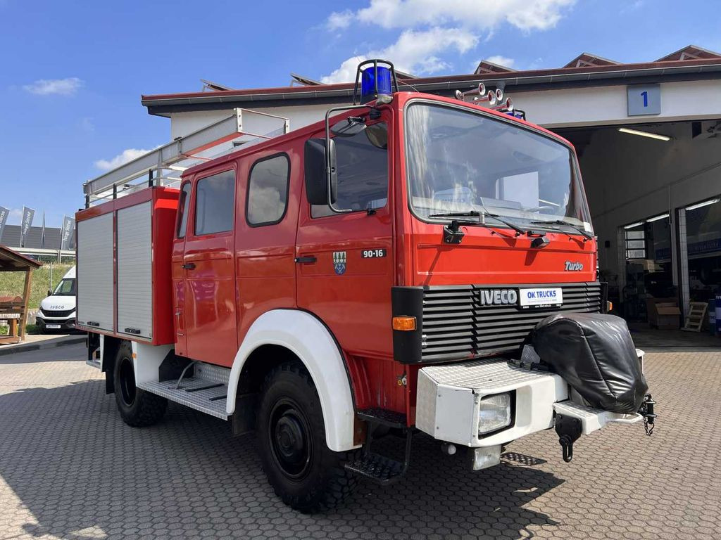 Iveco 75-16 AW 4x4 LF8 Feuerwehr Standheizung 9 Sitze - Brandweerwagen: afbeelding 3 Iveco 75-16 AW 4x4 LF8 Feuerwehr Standheizung 9 Sitze - Brandweerwagen: afbeelding 3