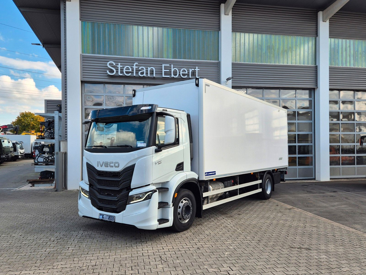 Iveco AD190S40/FP Lamberet Mitsubishi LBW Tür AHK - Koelwagen vrachtwagen: afbeelding 1 Iveco AD190S40/FP Lamberet Mitsubishi LBW Tür AHK - Koelwagen vrachtwagen: afbeelding 1