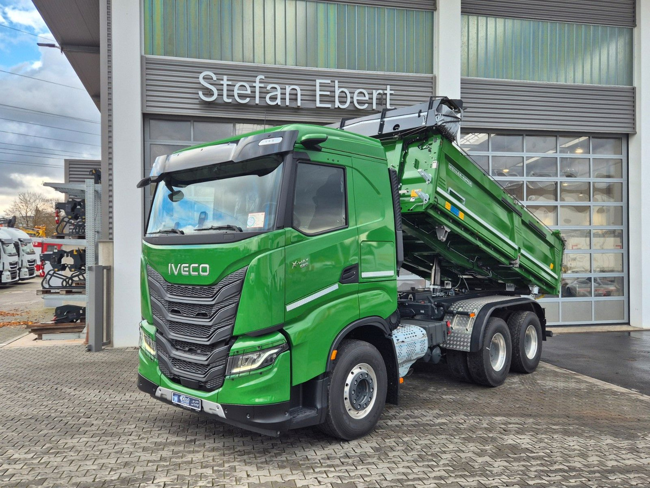 Iveco AS300X58Z HR ON+ Meiller Bordmatic AHK Intarder - Kipper vrachtwagen: afbeelding 1 Iveco AS300X58Z HR ON+ Meiller Bordmatic AHK Intarder - Kipper vrachtwagen: afbeelding 1