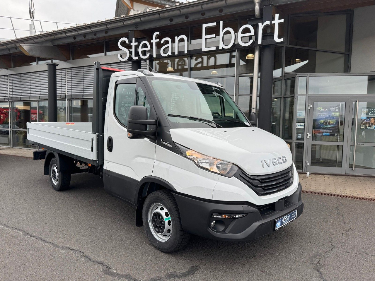Iveco Daily 35S16 A8 *R3.450mm*Automatik*AHK*Kamera* - Bestelwagen open laadbak: afbeelding 1 Iveco Daily 35S16 A8 *R3.450mm*Automatik*AHK*Kamera* - Bestelwagen open laadbak: afbeelding 1