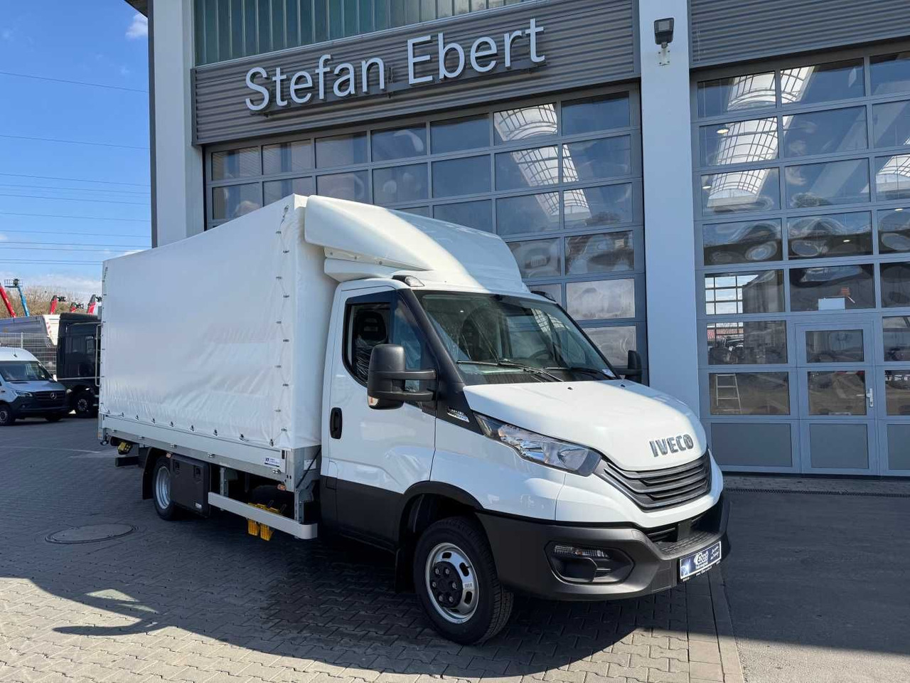 Iveco Daily 50C16 HA8 Pritsche+Plane *LBW* 3x - Schuifzeilen bestelwagen: afbeelding 1 Iveco Daily 50C16 HA8 Pritsche+Plane *LBW* 3x - Schuifzeilen bestelwagen: afbeelding 1