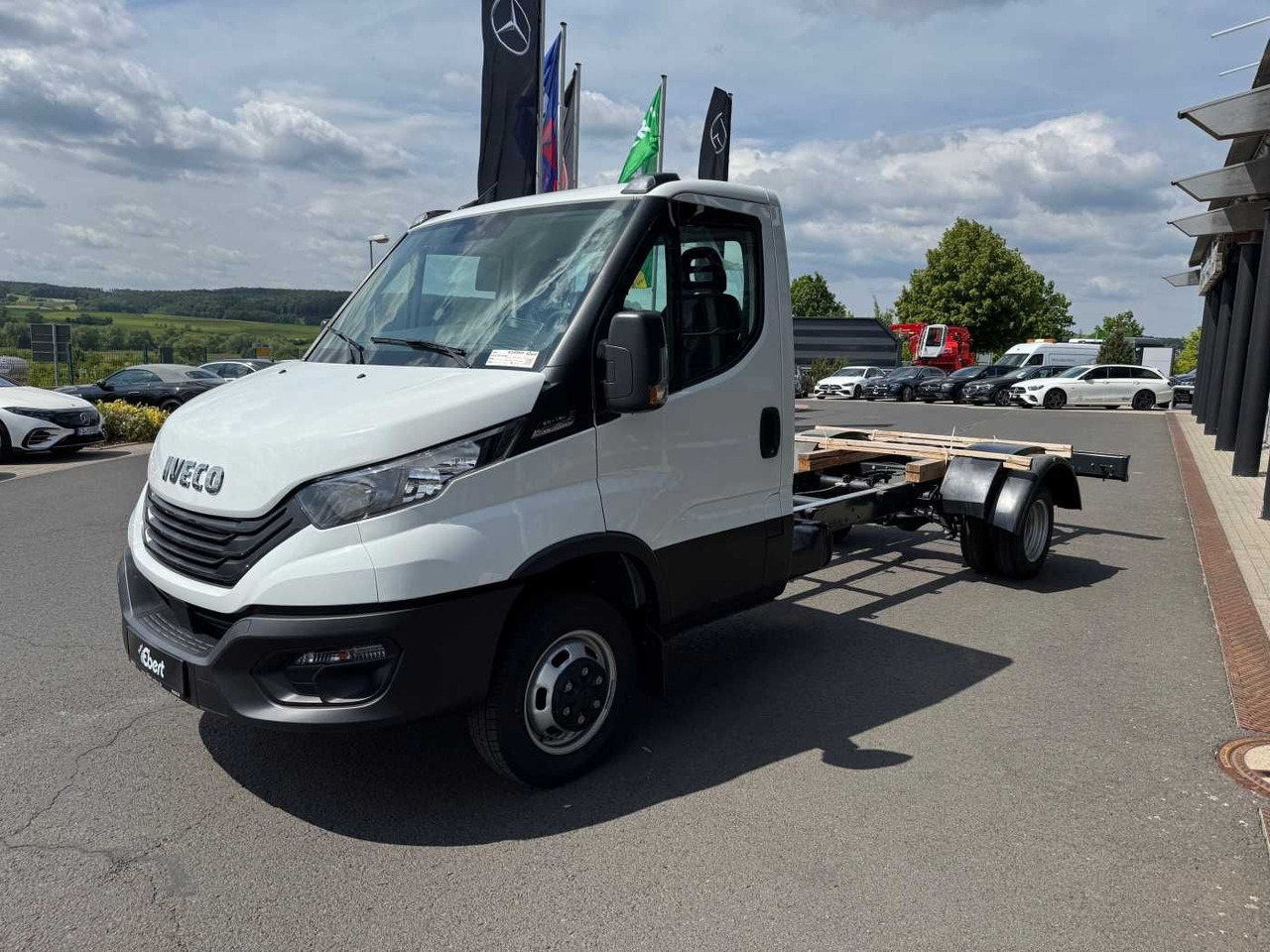 Iveco Daily 50C18 HA8 3.0L *R4.350mm*Klima*Automatik* - Chassis vrachtwagen: afbeelding 3 Iveco Daily 50C18 HA8 3.0L *R4.350mm*Klima*Automatik* - Chassis vrachtwagen: afbeelding 3