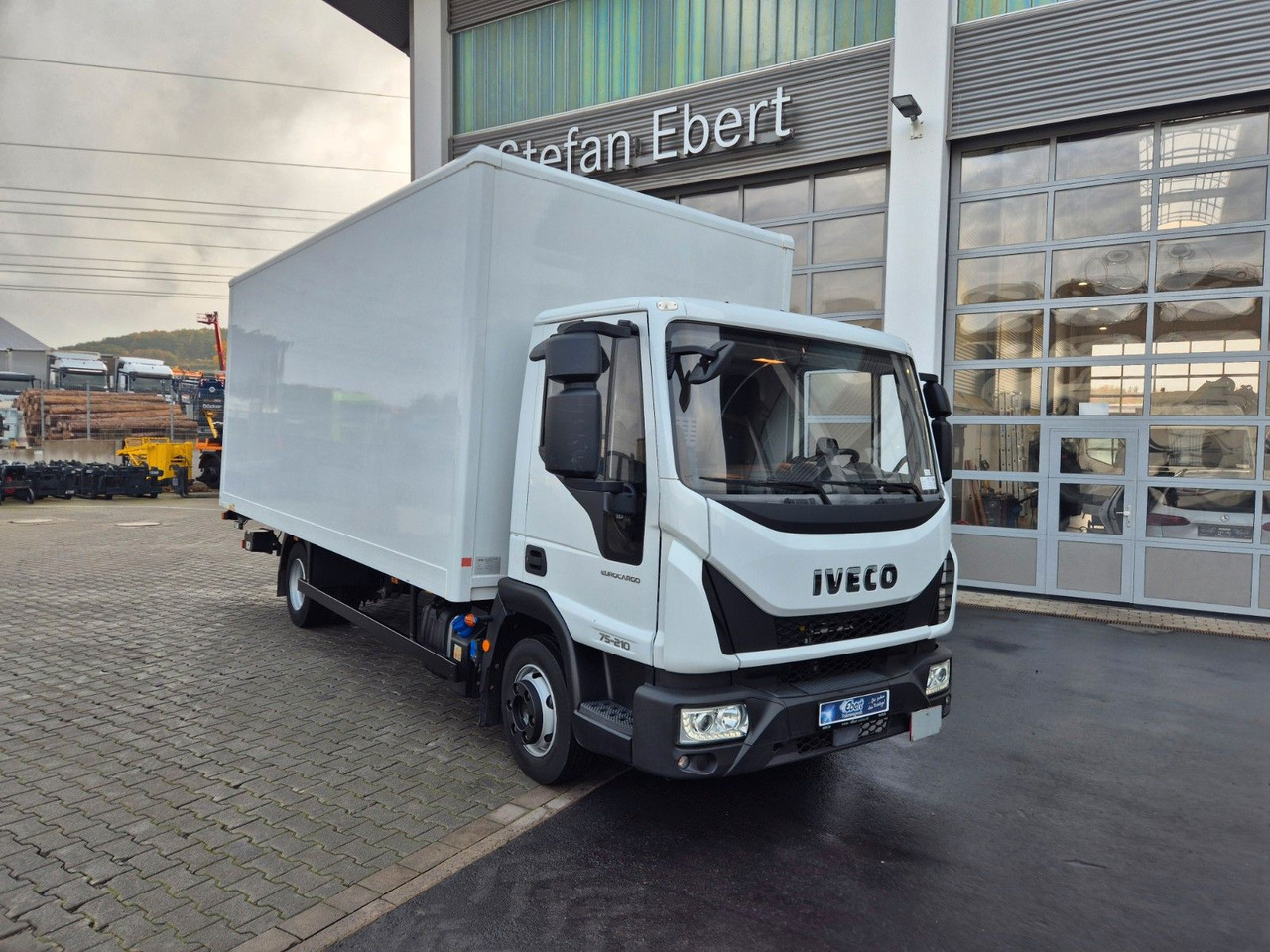 Iveco Eurocargo 75-210 Koffer LBW - Bestelwagen gesloten laadbak: afbeelding 3 Iveco Eurocargo 75-210 Koffer LBW - Bestelwagen gesloten laadbak: afbeelding 3