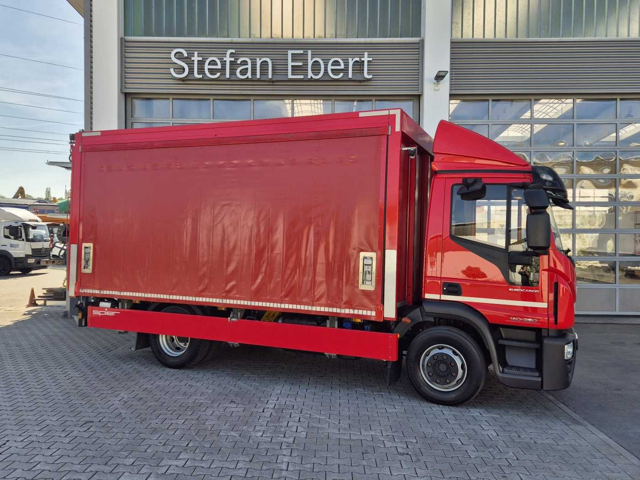 Iveco Eurocargo ML140E25/P Schiebeplanen LBW 1.500kg - Drankenwagen vrachtwagen: afbeelding 5 Iveco Eurocargo ML140E25/P Schiebeplanen LBW 1.500kg - Drankenwagen vrachtwagen: afbeelding 5