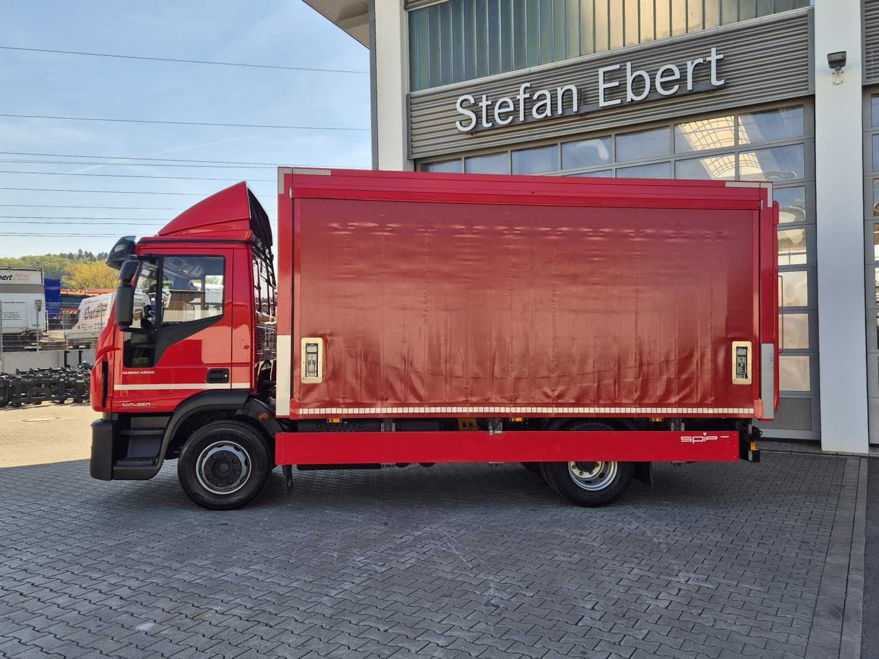 Iveco Eurocargo ML140E25/P Schiebeplanen LBW 1.500kg - Drankenwagen vrachtwagen: afbeelding 4 Iveco Eurocargo ML140E25/P Schiebeplanen LBW 1.500kg - Drankenwagen vrachtwagen: afbeelding 4