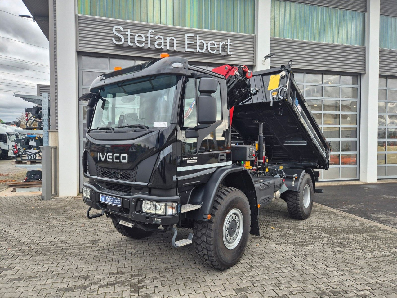 Iveco Eurocargo ML150E32WS 4x4 Kran HMF 1130K Funk AHK - Kipper vrachtwagen, Kraanwagen: afbeelding 2 Iveco Eurocargo ML150E32WS 4x4 Kran HMF 1130K Funk AHK - Kipper vrachtwagen, Kraanwagen: afbeelding 2