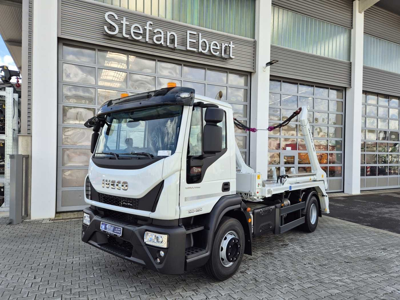 Iveco Eurocargo ML160E32/P Meiller AK 10. T Funk AHK - Kipper vrachtwagen: afbeelding 2 Iveco Eurocargo ML160E32/P Meiller AK 10. T Funk AHK - Kipper vrachtwagen: afbeelding 2