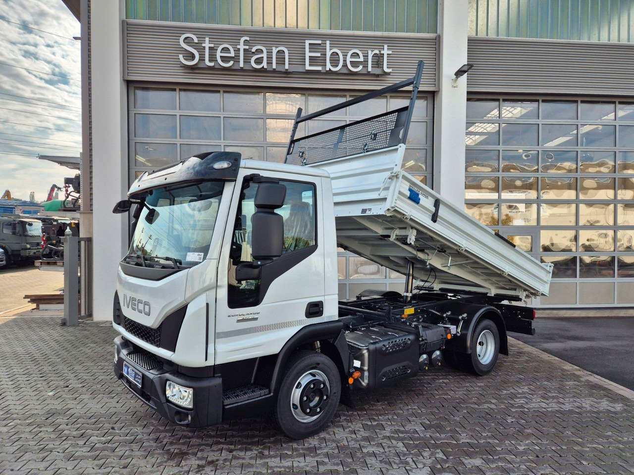 Iveco Eurocargo ML80E21 Meiller 2x AHK 3 Sitze Klima - Kipper vrachtwagen: afbeelding 1 Iveco Eurocargo ML80E21 Meiller 2x AHK 3 Sitze Klima - Kipper vrachtwagen: afbeelding 1