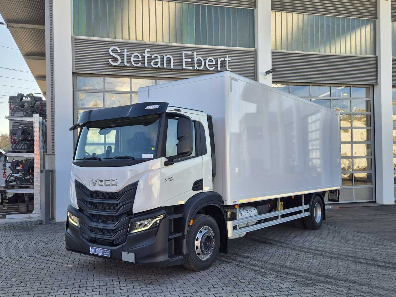 Iveco S-Way AD190S40/P Junge AHK LBW 2.000kg - Bakwagen: afbeelding 1 Iveco S-Way AD190S40/P Junge AHK LBW 2.000kg - Bakwagen: afbeelding 1