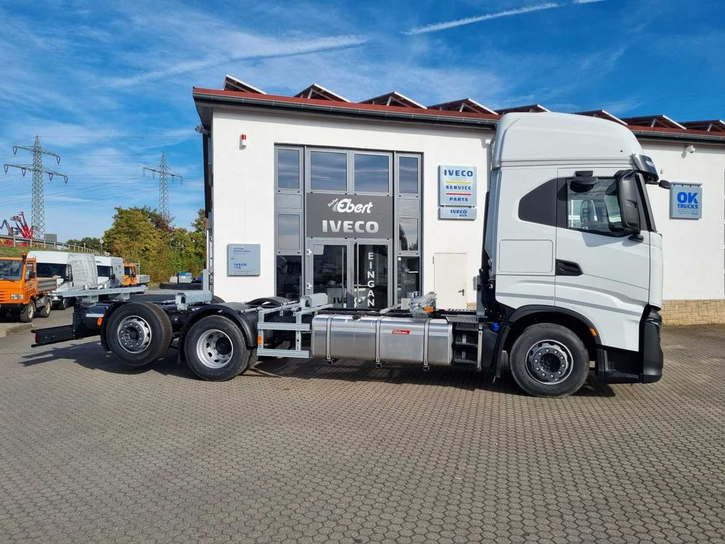 Iveco S-Way AS260S46 6x2 BDF-Wechsler Intarder 2x vorh Iveco S-Way AS260S46 6x2 BDF-Wechsler Intarder 2x vorh - Containertransporter/ Wissellaadbak vrachtwagen: afbeelding 3 Iveco S-Way AS260S46 6x2 BDF-Wechsler Intarder 2x vorh Iveco S-Way AS260S46 6x2 BDF-Wechsler Intarder 2x vorh - Containertransporter/ Wissellaadbak vrachtwagen: afbeelding 3
