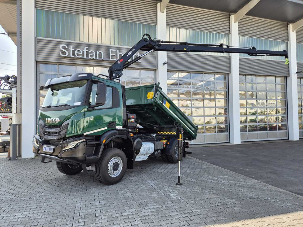 Iveco T-Way AD190T36W/P 4x4 HIAB X-HIDUO 118E-3 Funk - Kipper vrachtwagen, Kraanwagen: afbeelding 1 Iveco T-Way AD190T36W/P 4x4 HIAB X-HIDUO 118E-3 Funk - Kipper vrachtwagen, Kraanwagen: afbeelding 1