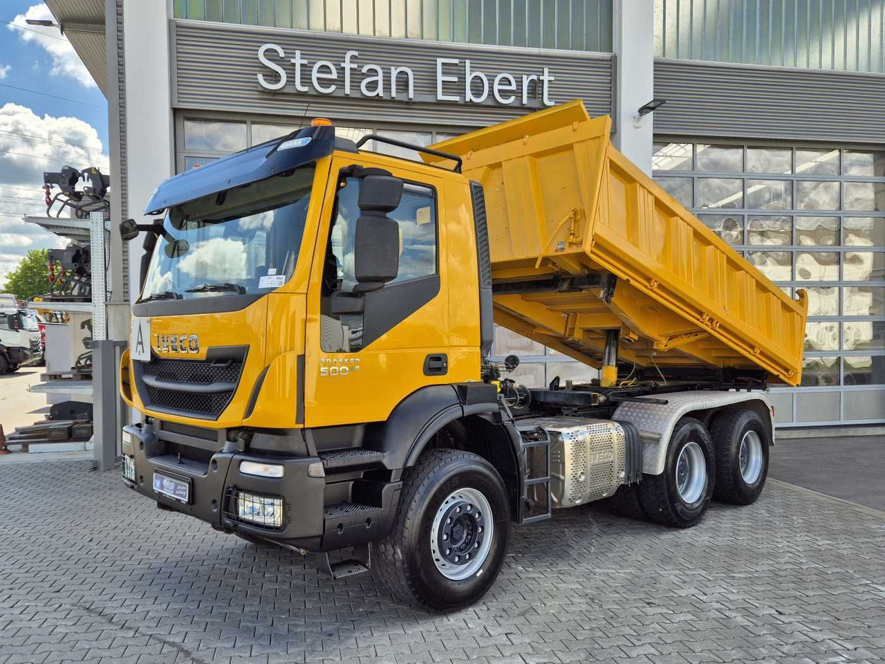 Iveco Trakker AD380T50 6x4 Kipper/SZM Wechselsystem - Kipper vrachtwagen: afbeelding 1 Iveco Trakker AD380T50 6x4 Kipper/SZM Wechselsystem - Kipper vrachtwagen: afbeelding 1