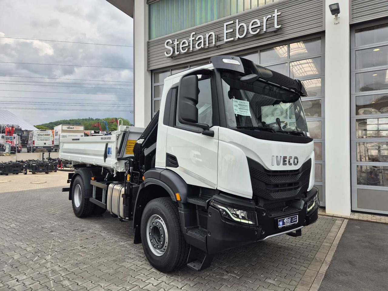 Iveco X-Way AD200X42/P HR OFF Hiab X-HIDUO 118E-3 Funk - Kipper vrachtwagen, Kraanwagen: afbeelding 3 Iveco X-Way AD200X42/P HR OFF Hiab X-HIDUO 118E-3 Funk - Kipper vrachtwagen, Kraanwagen: afbeelding 3