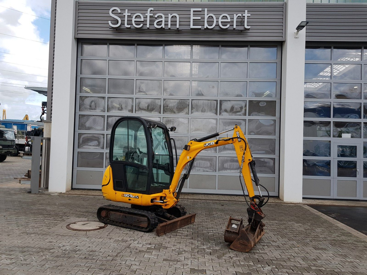 JCB 8018 / 3.420h / hydrl. Grabenräumer / Tieflöffel - Minigraafmachine: afbeelding 1 JCB 8018 / 3.420h / hydrl. Grabenräumer / Tieflöffel - Minigraafmachine: afbeelding 1