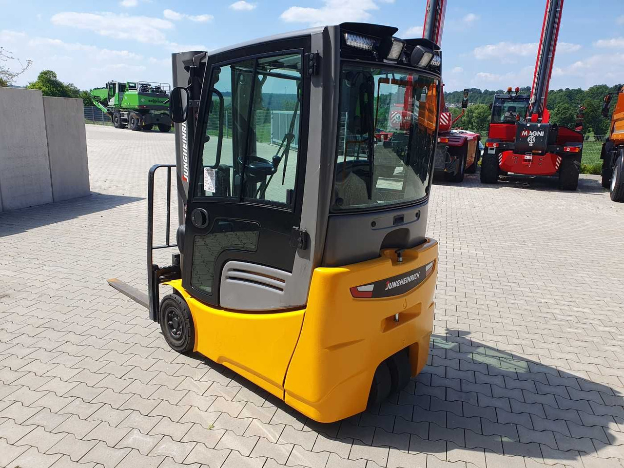 Jungheinrich EFG 215 / Triplex: 4.25m! / SS / 2.472h! / 2020 - Elektrische heftruck: afbeelding 5 Jungheinrich EFG 215 / Triplex: 4.25m! / SS / 2.472h! / 2020 - Elektrische heftruck: afbeelding 5