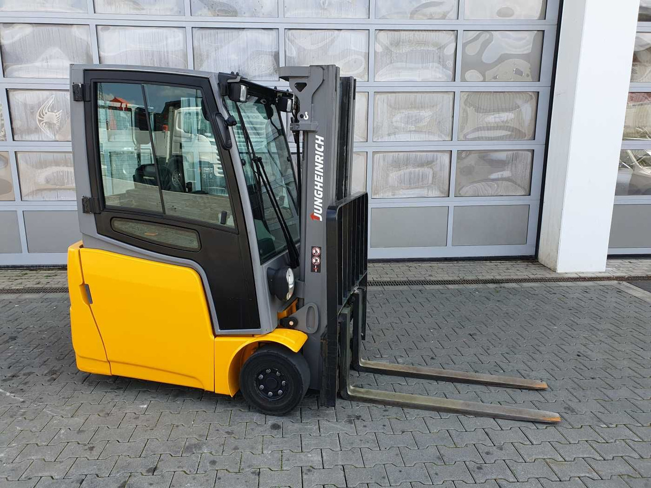 Jungheinrich EFG 215 / Triplex: 4.25m! / SS / 4.166h / 2024 - Elektrische heftruck: afbeelding 2 Jungheinrich EFG 215 / Triplex: 4.25m! / SS / 4.166h / 2024 - Elektrische heftruck: afbeelding 2