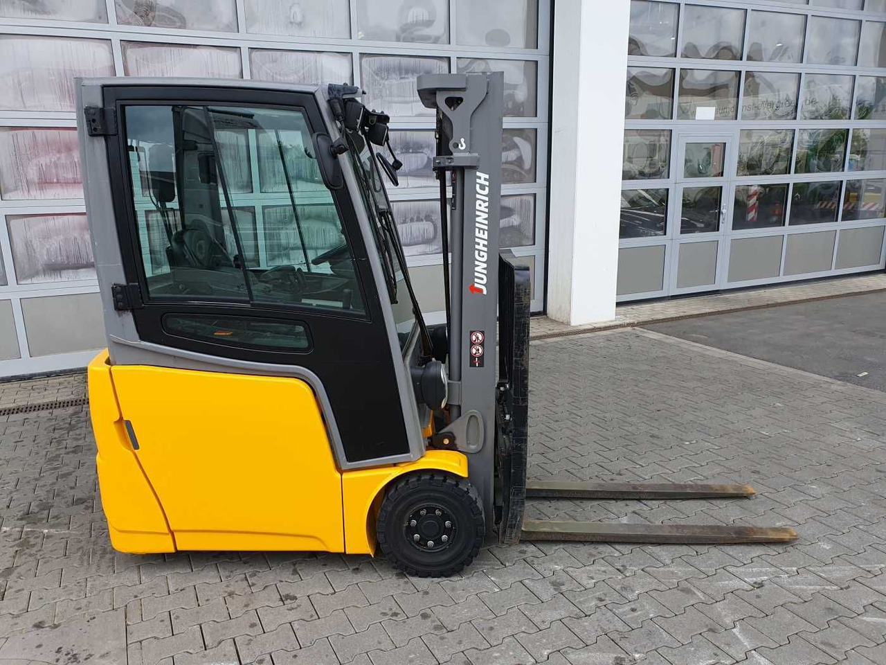Jungheinrich EFG 215 / Triplex: 4.25m! / SS / 4.297h! - Elektrische heftruck: afbeelding 2 Jungheinrich EFG 215 / Triplex: 4.25m! / SS / 4.297h! - Elektrische heftruck: afbeelding 2